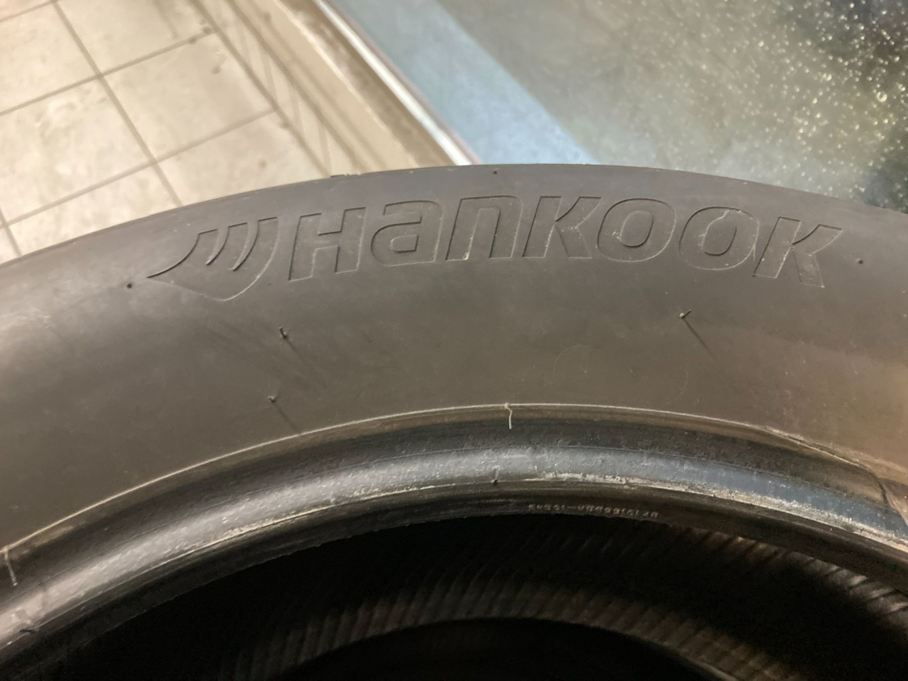 Hankook Pneumatici & Ruote complete: 255/50R19 Sommerpneu VW ID.4 – Usato da Cham venduto da WB2223 1