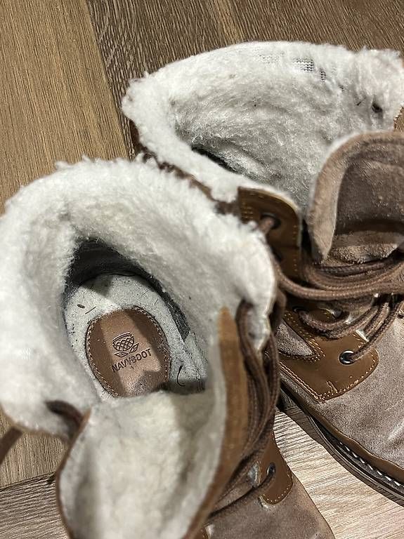 Scarpe da uomo: Bottes d'hiver  – Usato da Puidoux venduto da Amelie.Wytt 4