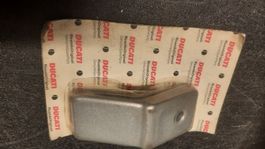Ducati Monster Deckel Kettenspanner  600, 800 ST2 ST3 ST4