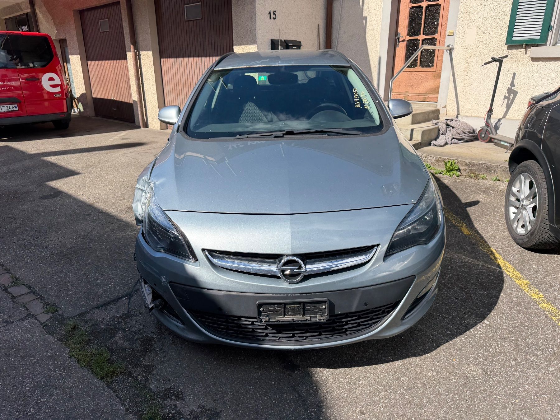 Opel Automobili: Unfallwagen Opel Astra J – Usato da Hunzenschwil venduto da JustKnow 1