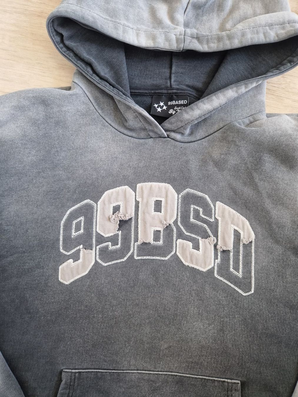 Pulls & Sweat-shirts: 99 Based Hoodie – D'occasion à Diessenhofen par cyr_m2pb 1