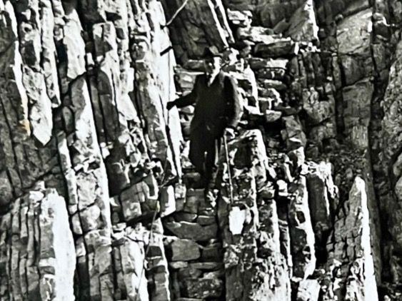 Cartoline postali: SÄNTIS Am Lisengratweg - Berghotel  1948 – Usato da Lutry venduto da Ediego 1
