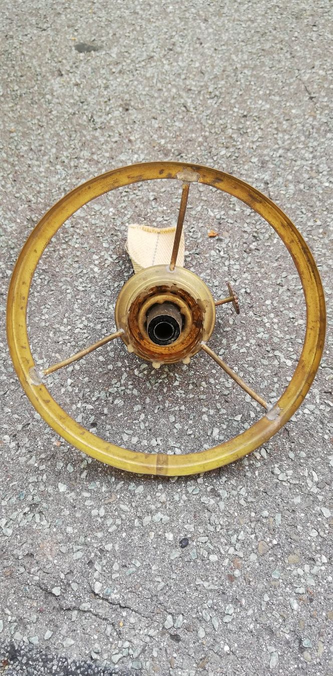 Lampade: Teil einer Petrollampe ab 1Fr. – Usato da Thun venduto da Matthias72 1