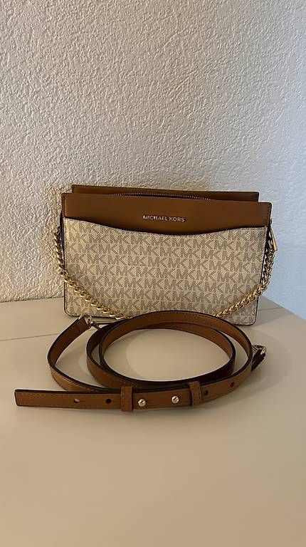 Taschen für Damen: Michael Kors Tasche klein – Gebraucht aus Lüterswil von Alice363 3
