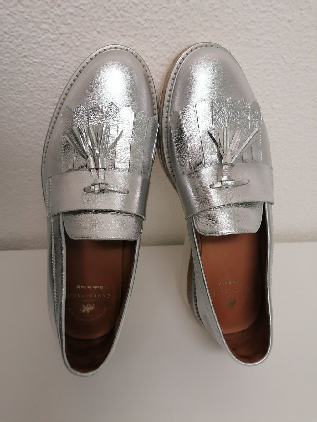 Scarpe da donna: Slepper voll Leder  in Silber mit Plateau ein Schnäppchen!! – Nuovo (secondo la descrizione) da Langendorf venduto da terra75 1