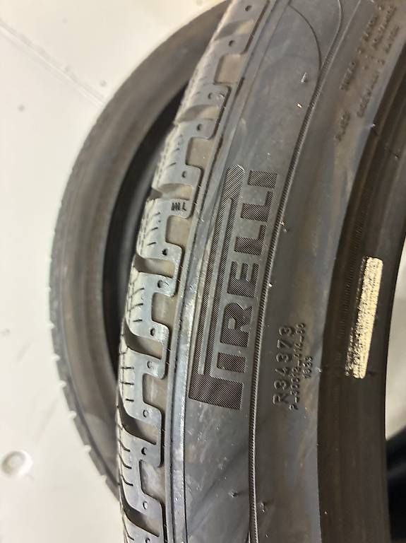 Altro in Scrittura & Disegno: Winterreifen Pirelli 295 35 21 – Usato da Neuenhof venduto da Gt5.Performance_ 1