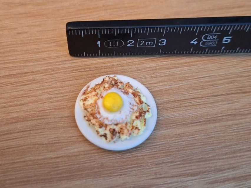 Case e mobili per bambole: Puppenhaus Rösti mit Spiegelei – Nuovo (secondo la descrizione) da Zürich venduto da HandmadeTinyFood 1