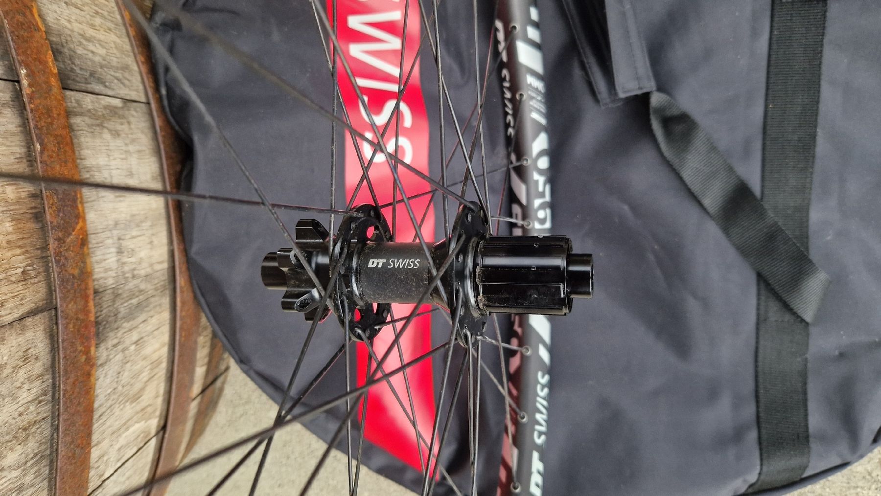Pièces détachées: dt swiss fr1950 29" – Neuf (Voir description) à Vuadens par najos17 2