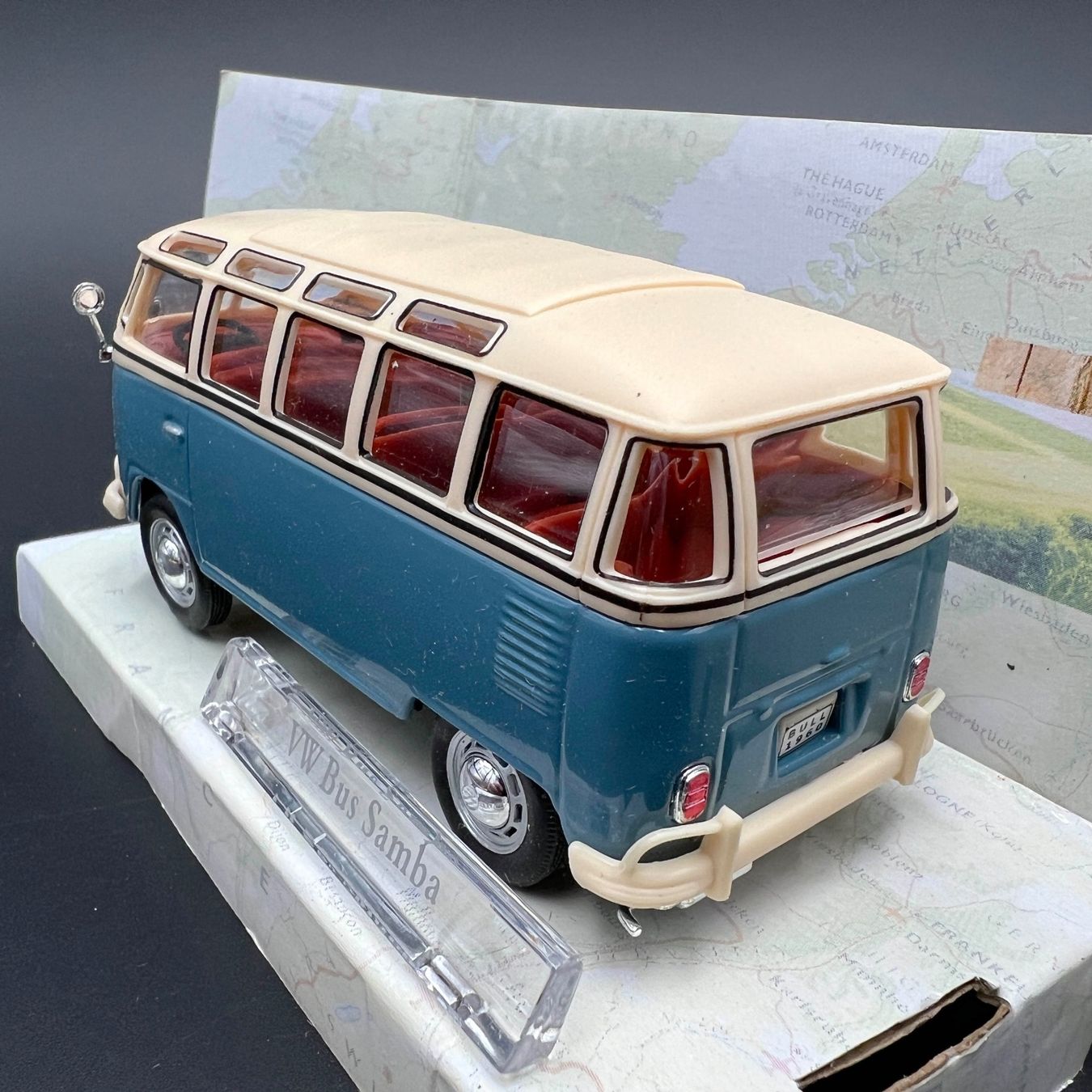 Volkswagen Modellini d'auto: VW Bus Samba 1:43 neu OVP – Nuovo e nell'imballaggio originale da Häusernmoos venduto da adlerfedern 2