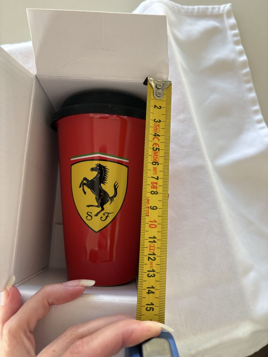 Tassen: New genuine Ferrari ceramic mug – Neu und originalverpackt aus Lausanne von oyu_hgg5 4
