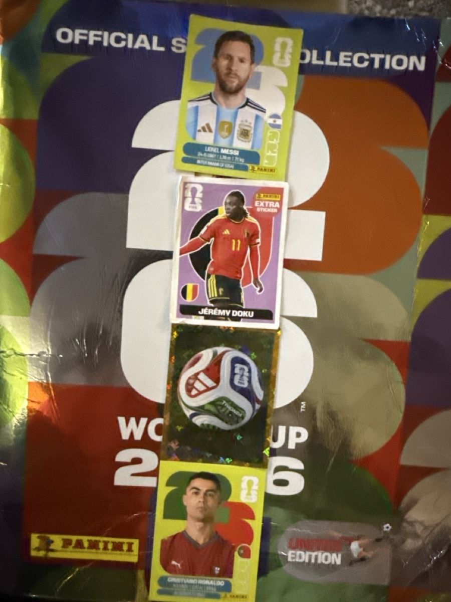 Cartes: Carte panini rare  – Neuf avec emballage d'origine à Founex par ozen 1