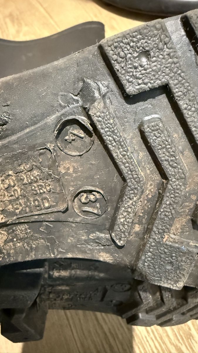 Herrenschuhe: Gummistiefel, schwarz, Grösse 37 – Gebraucht aus Urdorf von kaaaariin 1