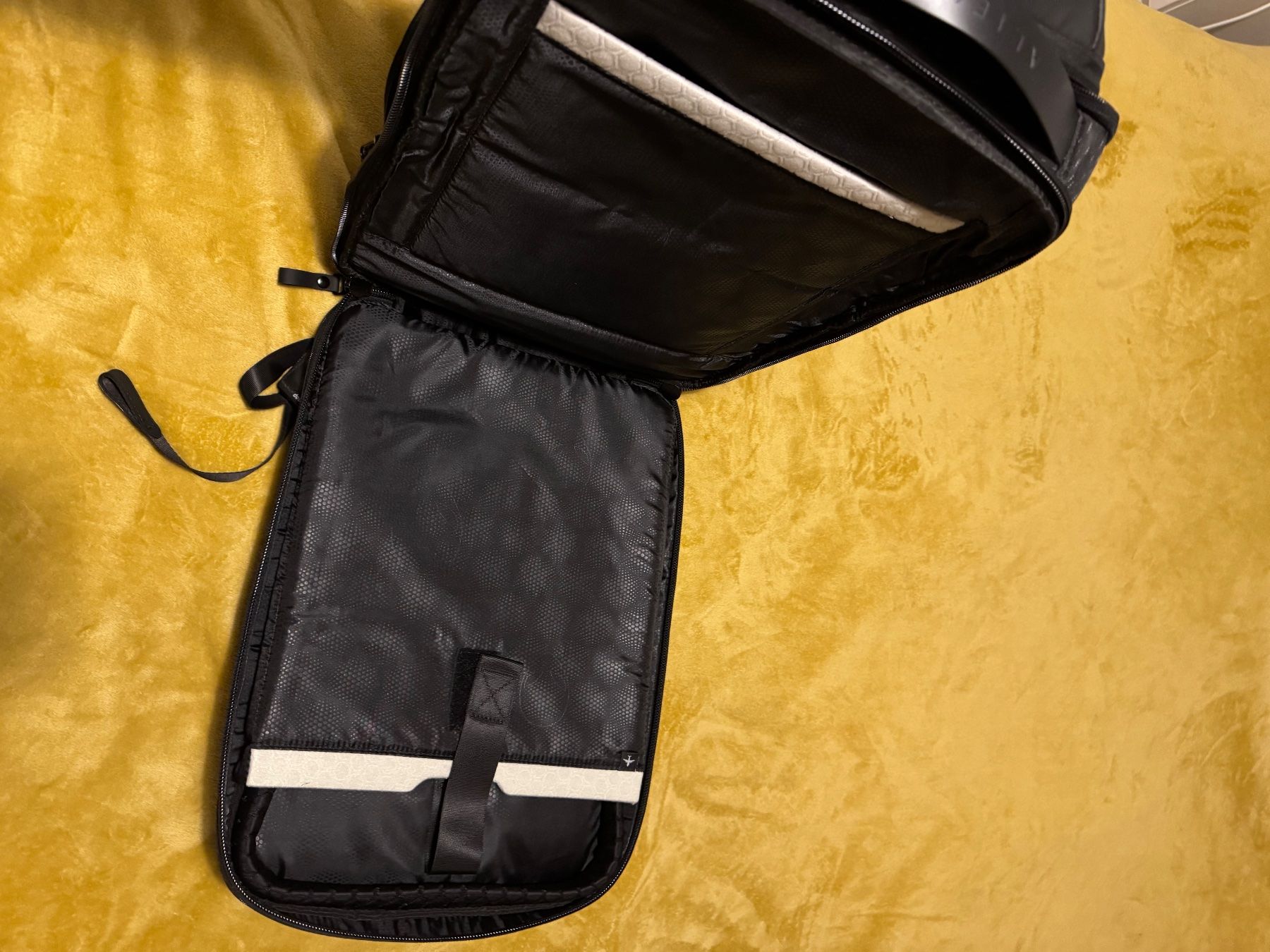 Alienware Rucksäcke: Alienware Horizon Travel Backpack 18 – Neu (gemäss Beschreibung) aus Ecublens VD von  2