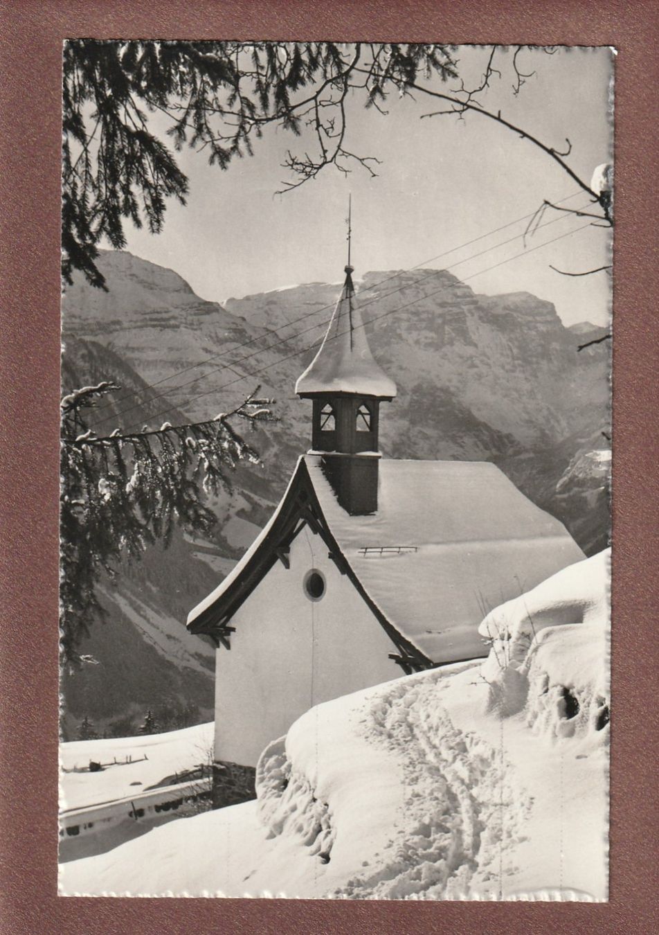 Ansichtskarten: Ansichtskarte Braunwald Bergkirchlein – Gebraucht aus Würenlingen von wetroki