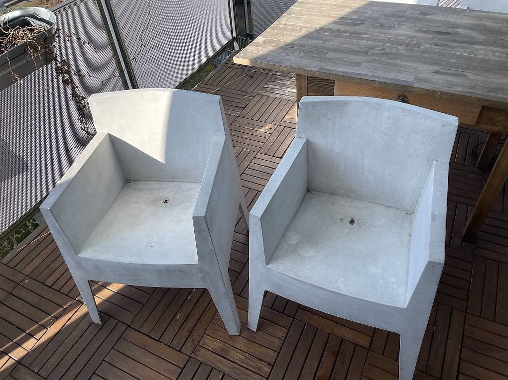Sedie: 4x Driade Toy by Philippe Starck + Tisch – Usato da Lenzburg venduto da R-T-I