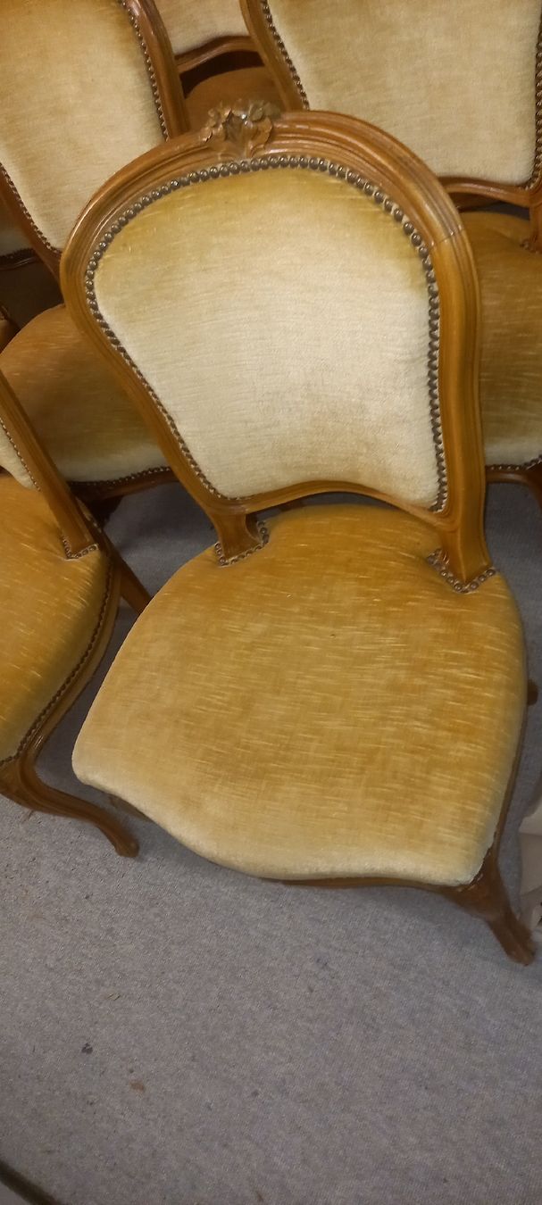 Sedie: 9 antike Stühle  – Usato da Wädenswil venduto da Greatstuff 2