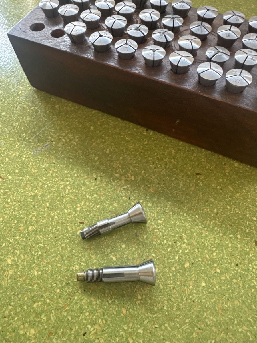 Schaublin Alle Werkzeuge: Pince Schaublin B8 à  Schaublin, lot complet avec support – Gebraucht aus Aarberg von SNMachines 5