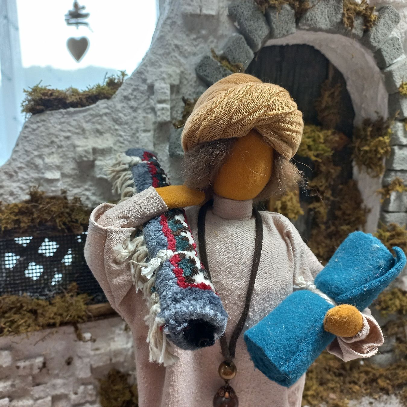 Figurines: Schwarzenberger Krippenfigur „Teppichhändler“ – Handarbeit – D'occasion à Lachen SZ par jimmygoal13 3