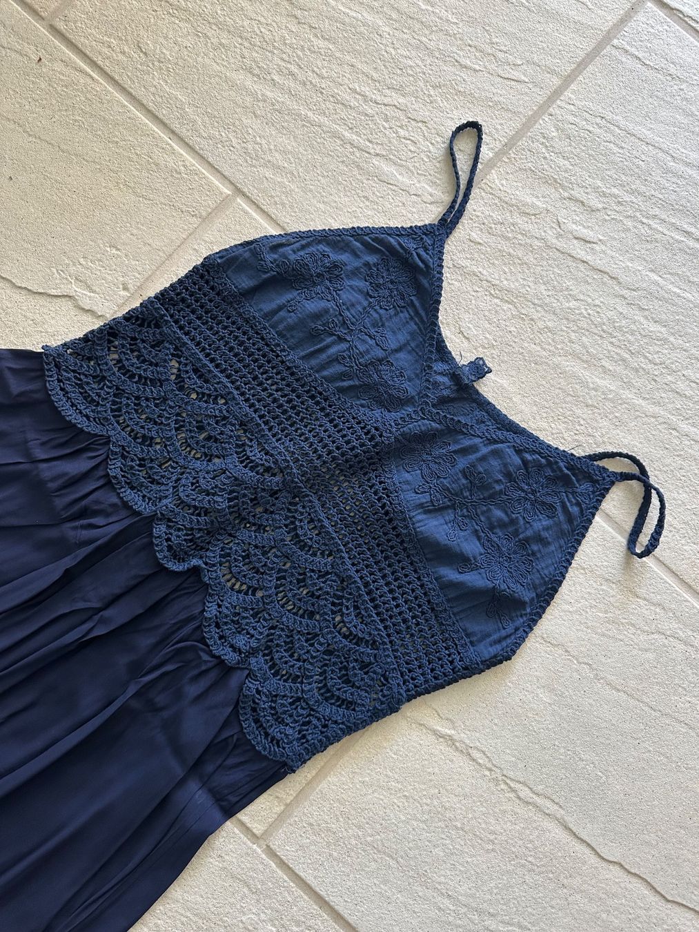 Kleider: Kleid dunkelblau mit Häkeloberteil – Gebraucht aus Pfäffikon ZH von bingo74 1