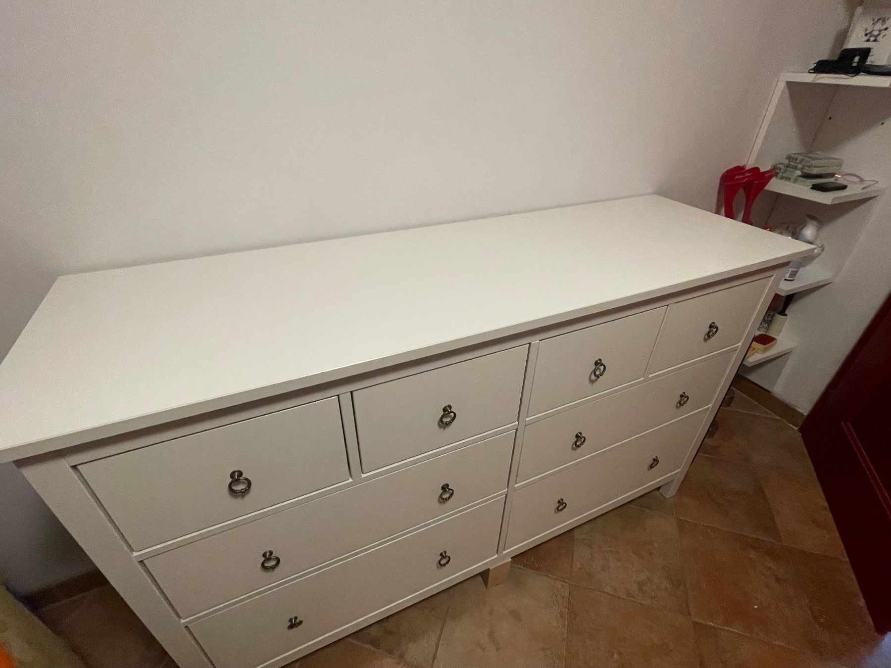 Ikea Cassettiere: Kommode Hemnes IKEA Weiss 8 Schubladen – Usato da Wabern venduto da lucilu02 1
