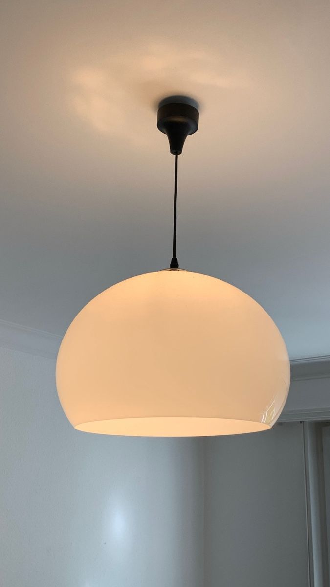 Lampadari & plafoniere: Lampe vintage, Régent en plastique  – Usato da Lausanne venduto da Nugget.Vintage 3