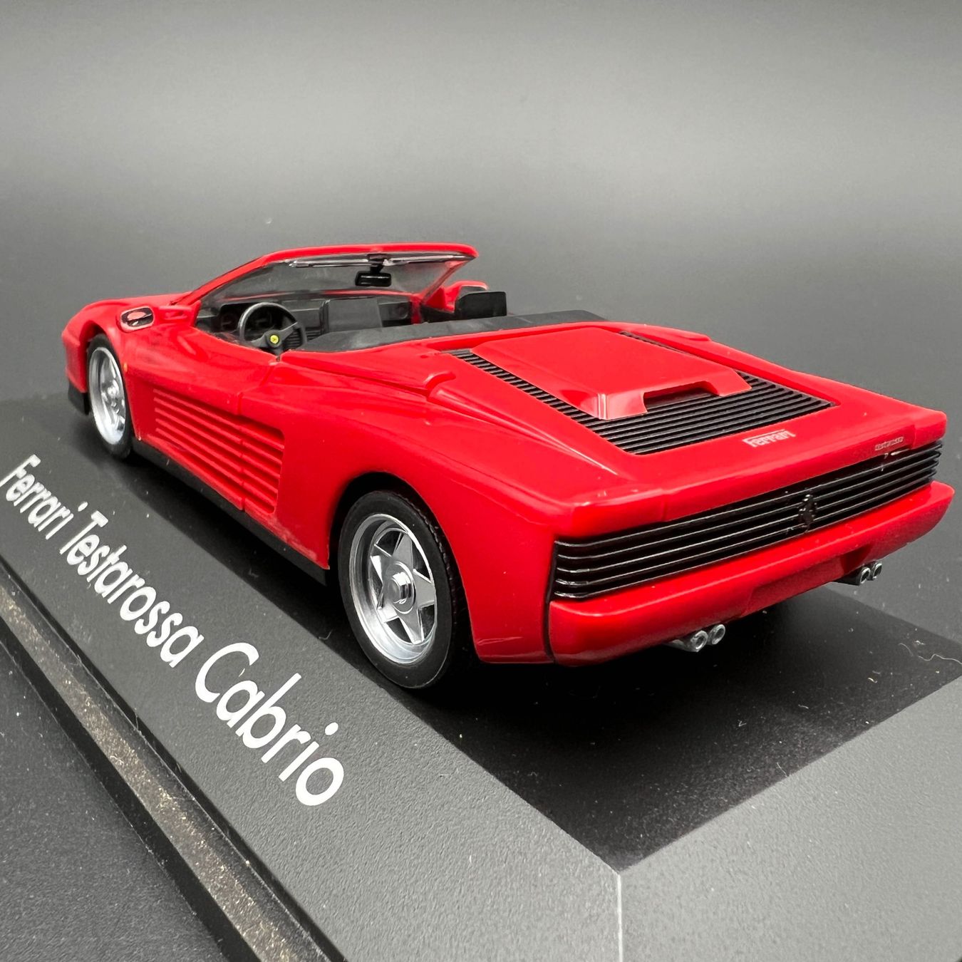 Herpa Modellini d'auto: Ferrari Testarossa Cabrio Vitrinenmodell ohne OVP – Usato da Häusernmoos venduto da adlerfedern 4