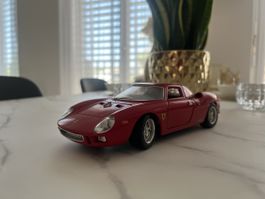 Modellauto FERRARI  250 LE MANS (1965) 1:18