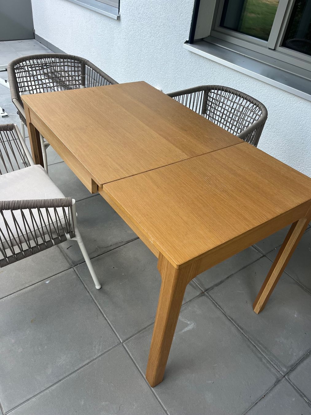 Ikea Tavoli: Ikea Tisch zum ausziehen – Nuovo (secondo la descrizione) da Dübendorf venduto da isa_z7lz 1