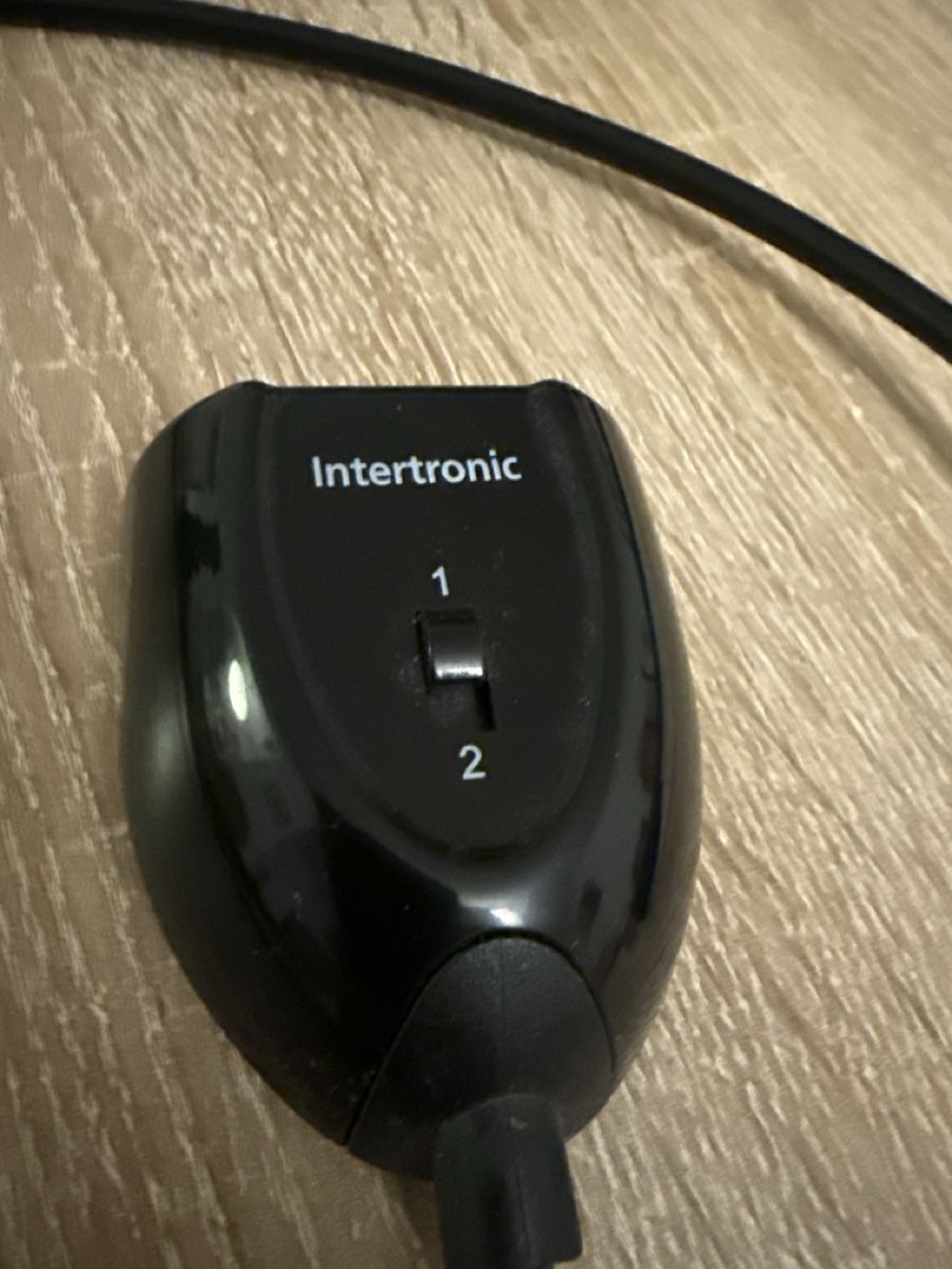 Adattatori: Sélecteur HDMI Intertronic – Nuovo (secondo la descrizione) da Pully venduto da j0nathanstark 1