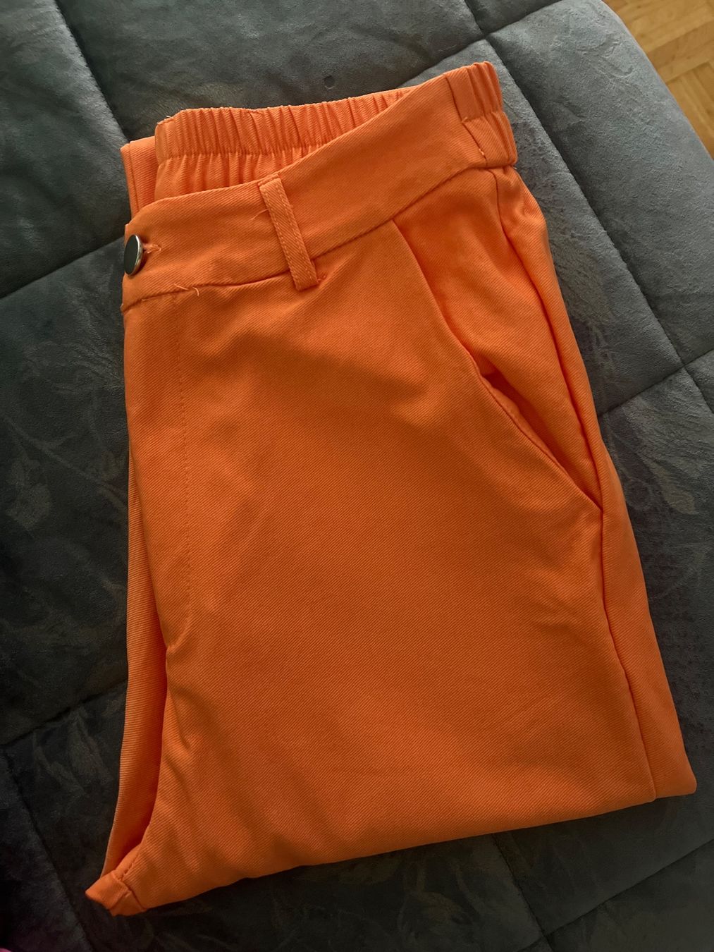 Pantaloni: Pantalons Orange Taille S-M – Nuovo (secondo la descrizione) da Gland venduto da ms_