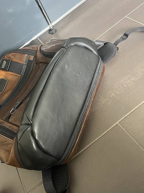 Tumi Rucksäcke: TUMI Lederrucksack neuwertig – Gebraucht aus Zürich von Susken80 4