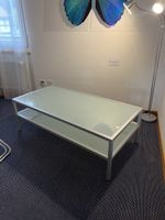 Couchtisch mit 2 Glasplatten – silber / Milchglas