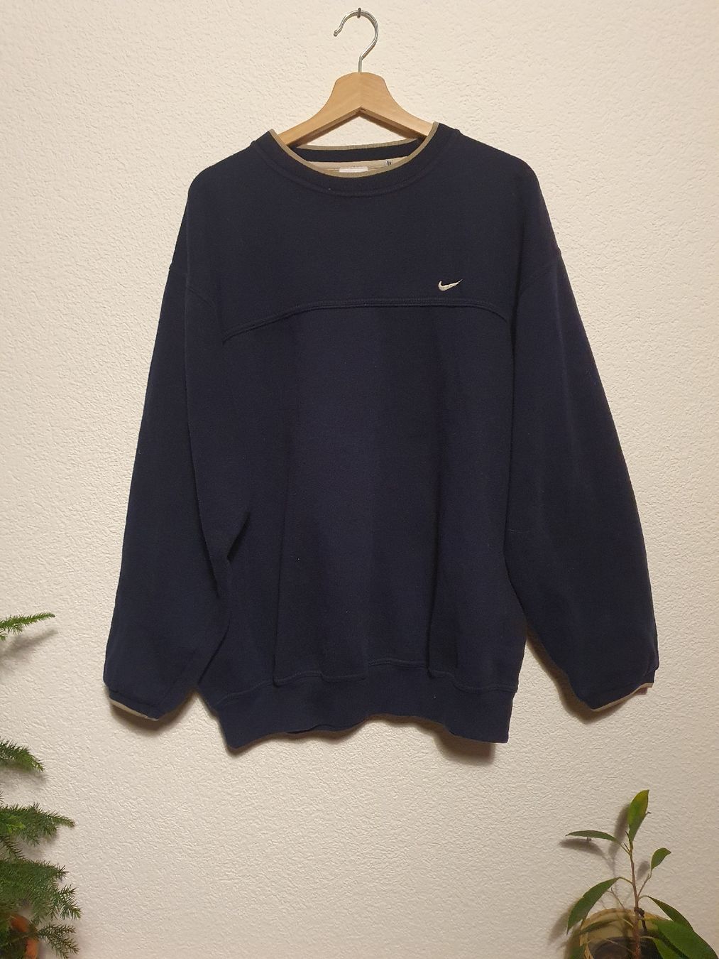 Maglioni & Felpe: Vintage Nike Sweatshirt / Pullover – Usato da Bern venduto da ann_xgw6 1
