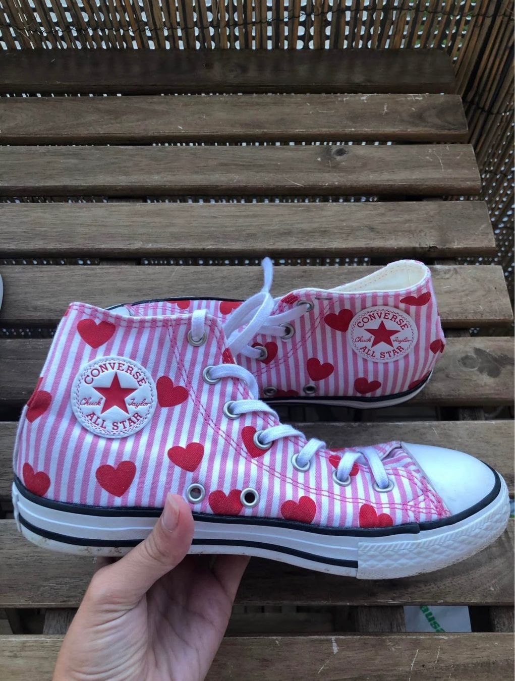 Converse Scarpe da donna: Baskets Converse All Star roses à cœurs – Usato da Mont-sur-Lausanne venduto da cla_f8q7