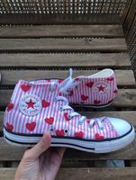 Baskets Converse All Star roses à cœurs