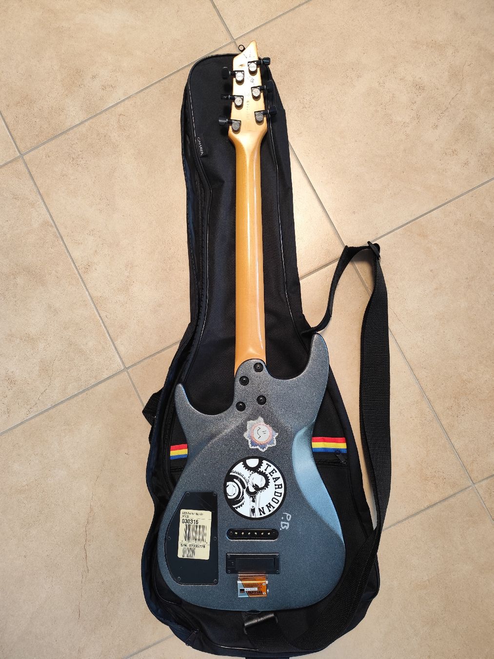 Godin Strumenti musicali: E-Gitarre Godin Redline1 Graphite – Usato da Aadorf venduto da Edubarbosa 1