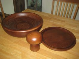 Schöne Holz Schüssel für Früchte usw. 1 flache und ein Holz