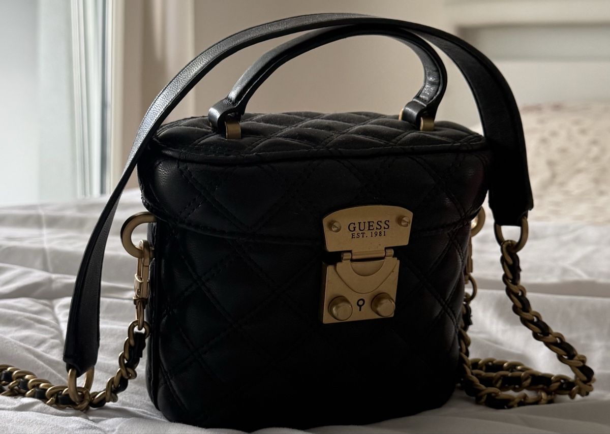 Guess Borse da donna: Borsa Guess – Nuovo (secondo la descrizione) da Zürich venduto da DilettaP