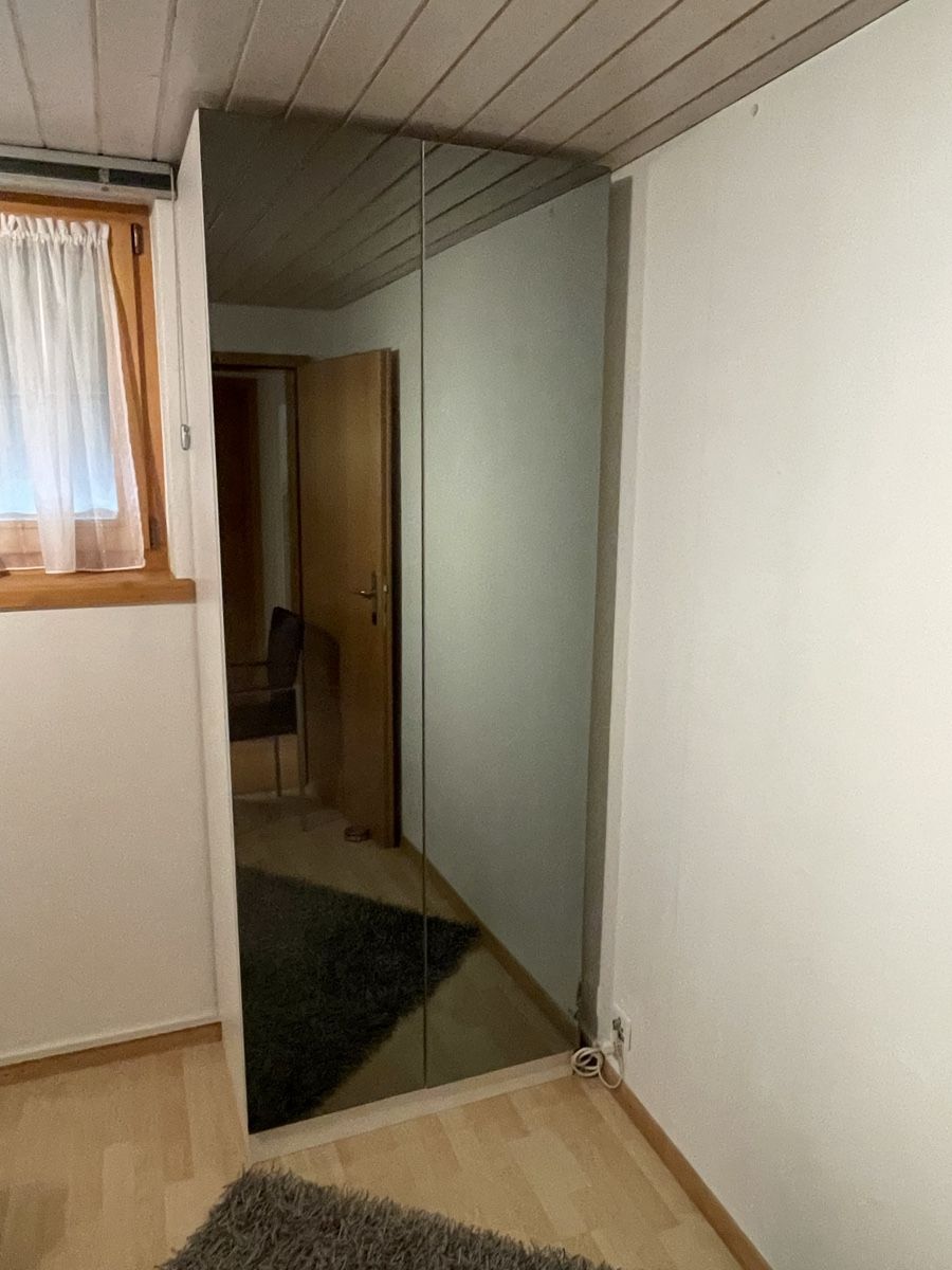 Schränke: Spiegelschrank – Gebraucht aus Grächen von Canella85