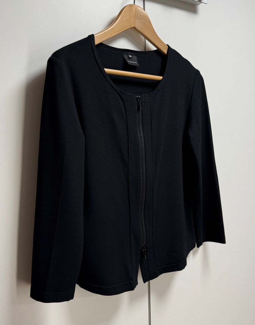 Giacche: Eva Kyburz Strickjacke Gr. 36 – Usato da Frauenfeld venduto da LIL_NA 1