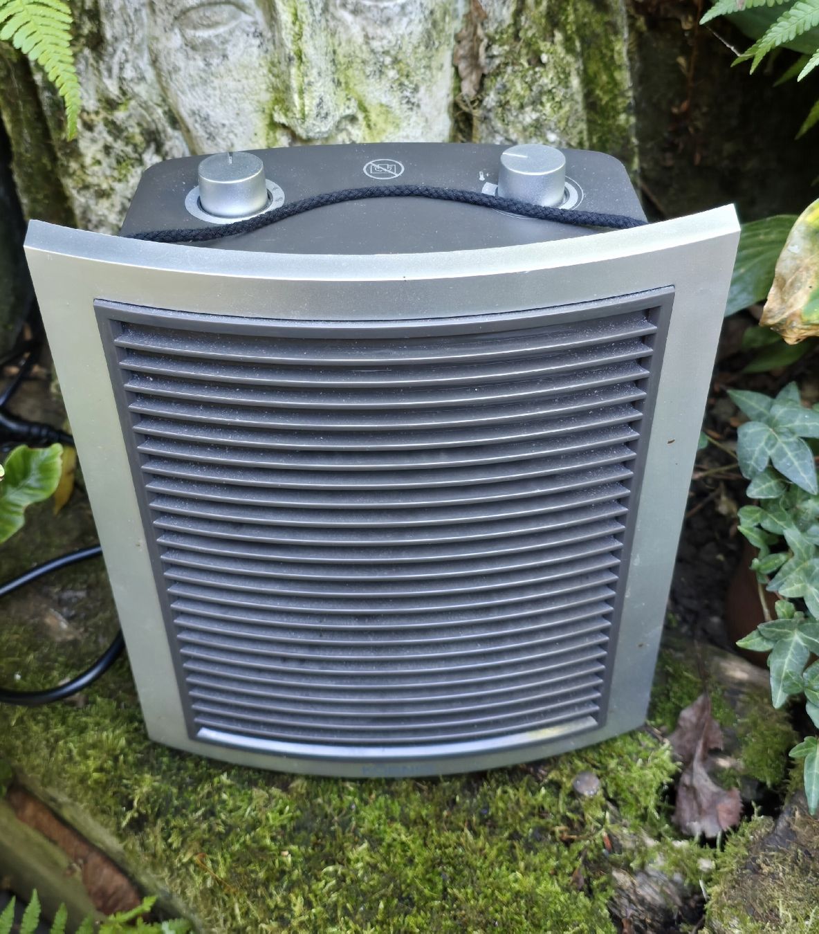 König Radiatori: Schnellheizer Koenig Como grau mit Originalverpackung – Usato da Walkringen venduto da Vanuca 3
