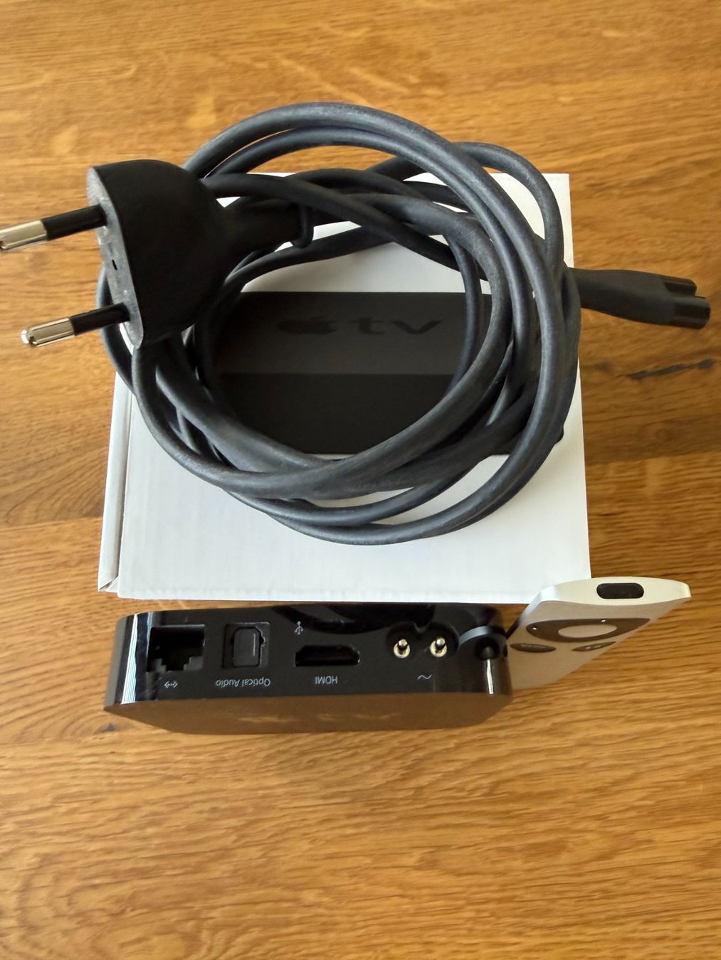 Apple Audio- & Mediensysteme: Apple TV (3.Gen. Model A1469) – Gebraucht aus Dübendorf von LeoneDelPiero 4