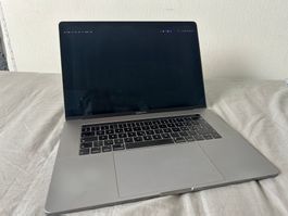 Apple MacBook Pro 15" 2018 | Core i9 | 32 GB RAM | 1 TB SSD