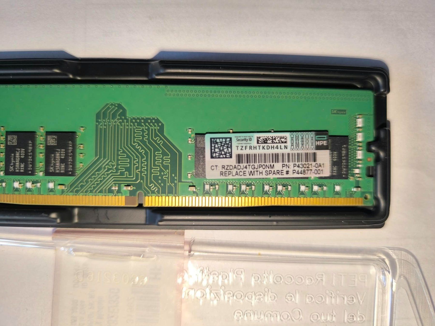Hewlett Packard Memoria / RAM: HPE Memory P43021-OA1 compatible P44877-001 – Nuovo (secondo la descrizione) da Vuisternens en Ogoz venduto da rad_gj5p