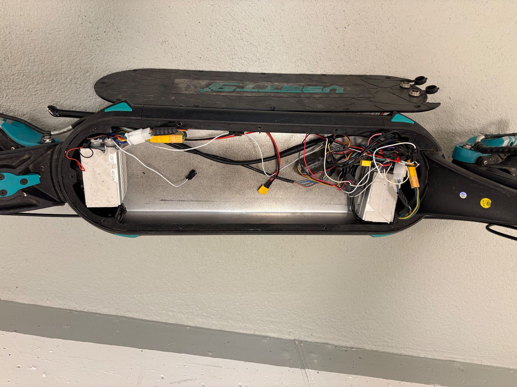 Scooters: VSETT 9+ electric scooter for parts – D'occasion à Oberägeri par CJK2023 2