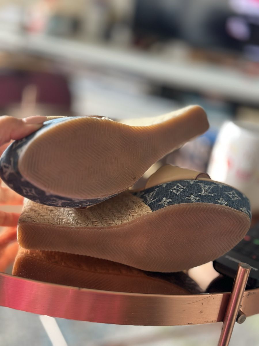 Louis Vuitton Chaussures femmes: Louis Vuitton Sandales – D'occasion à Genève par Milana89 6