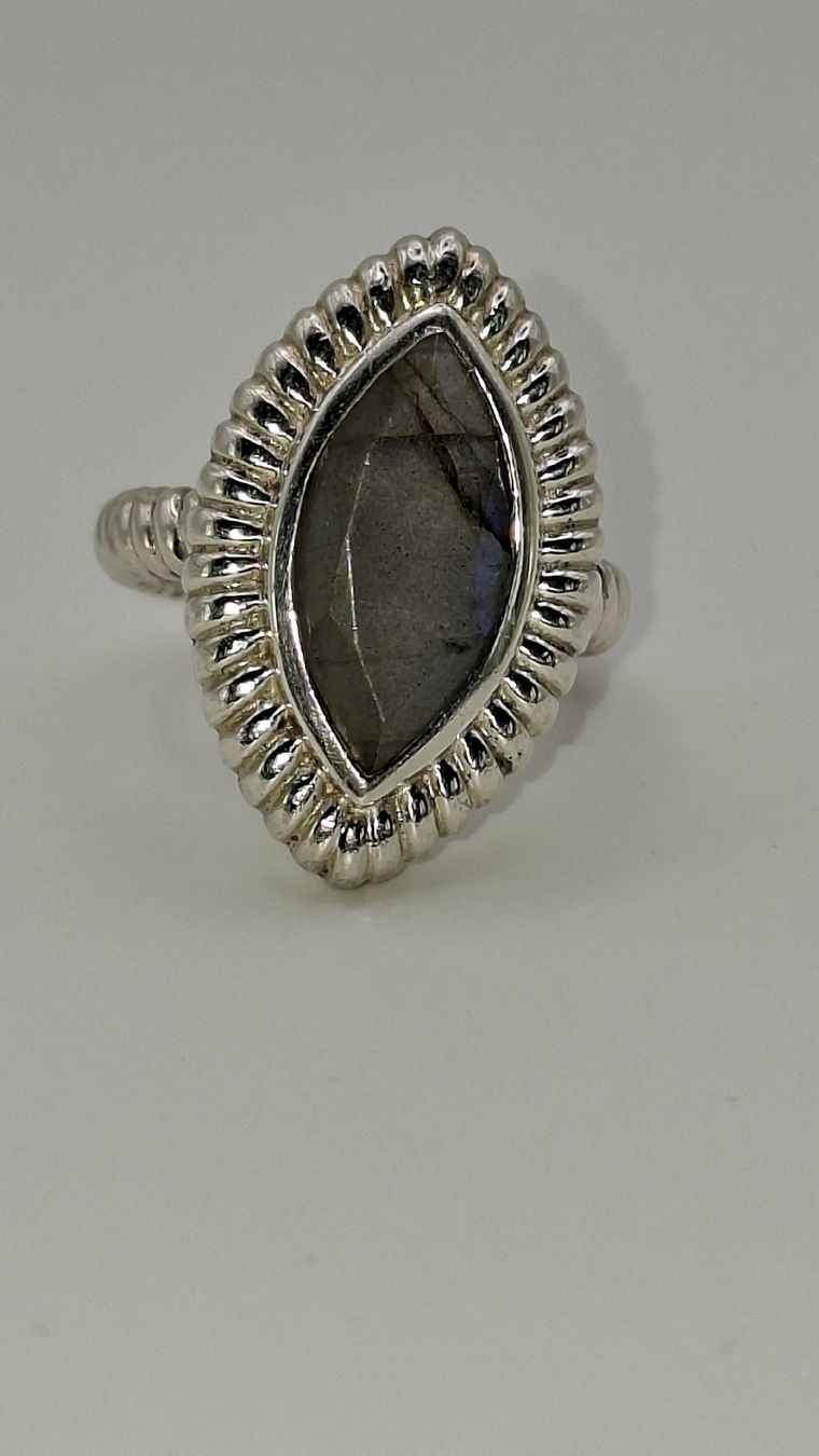 Olga Ribler Ringe: Grosser Silberring 925 mit Labradorit Stein 💍. – Gebraucht aus Kriens von Wolly85 1
