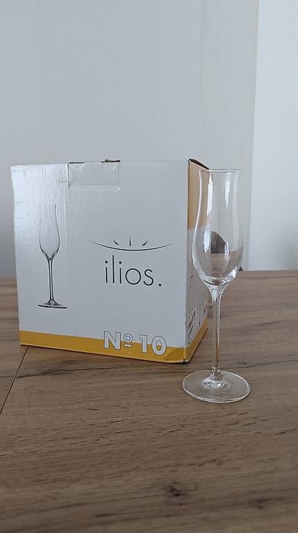 Gläser: 6 Kristallgläser – Neu und originalverpackt aus Kloten von scsprem