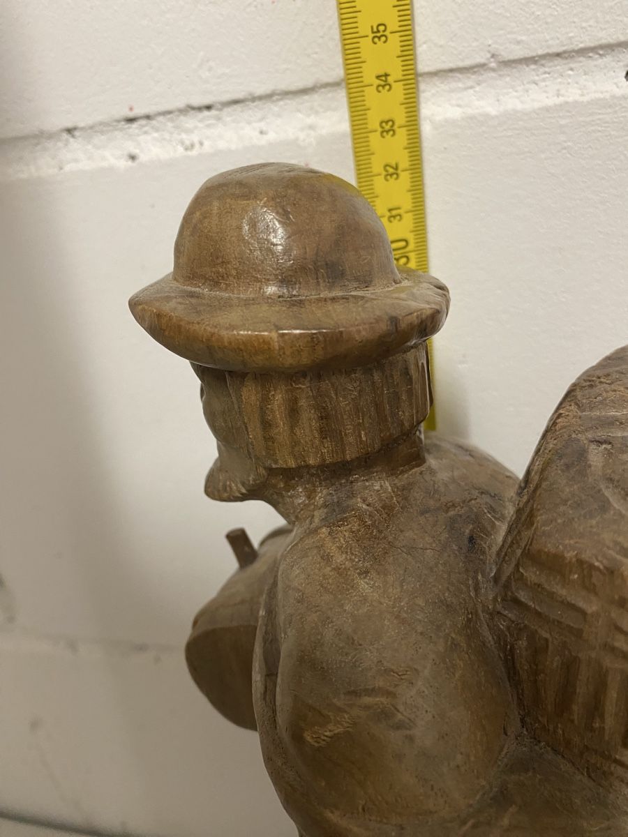 Statuette: Geschnitzter Mann Aus Holz – Usato da Ziefen venduto da IResi65 4