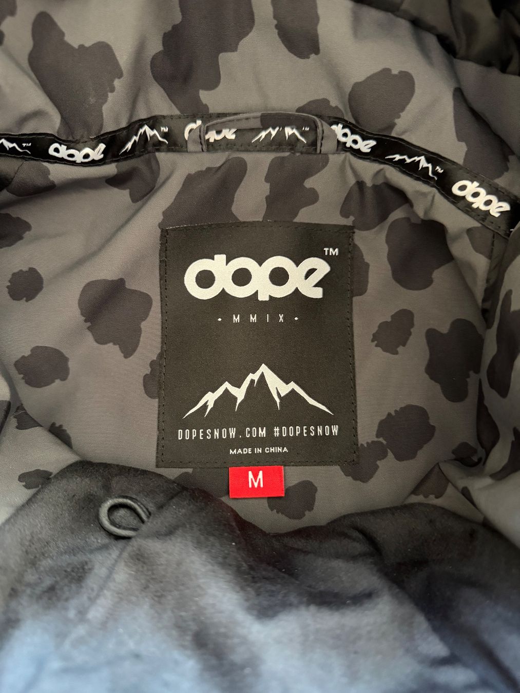 Dope Giacche: Dope Snowboardjacke – Nuovo e nell'imballaggio originale da Wil SG venduto da Sarah2307 2